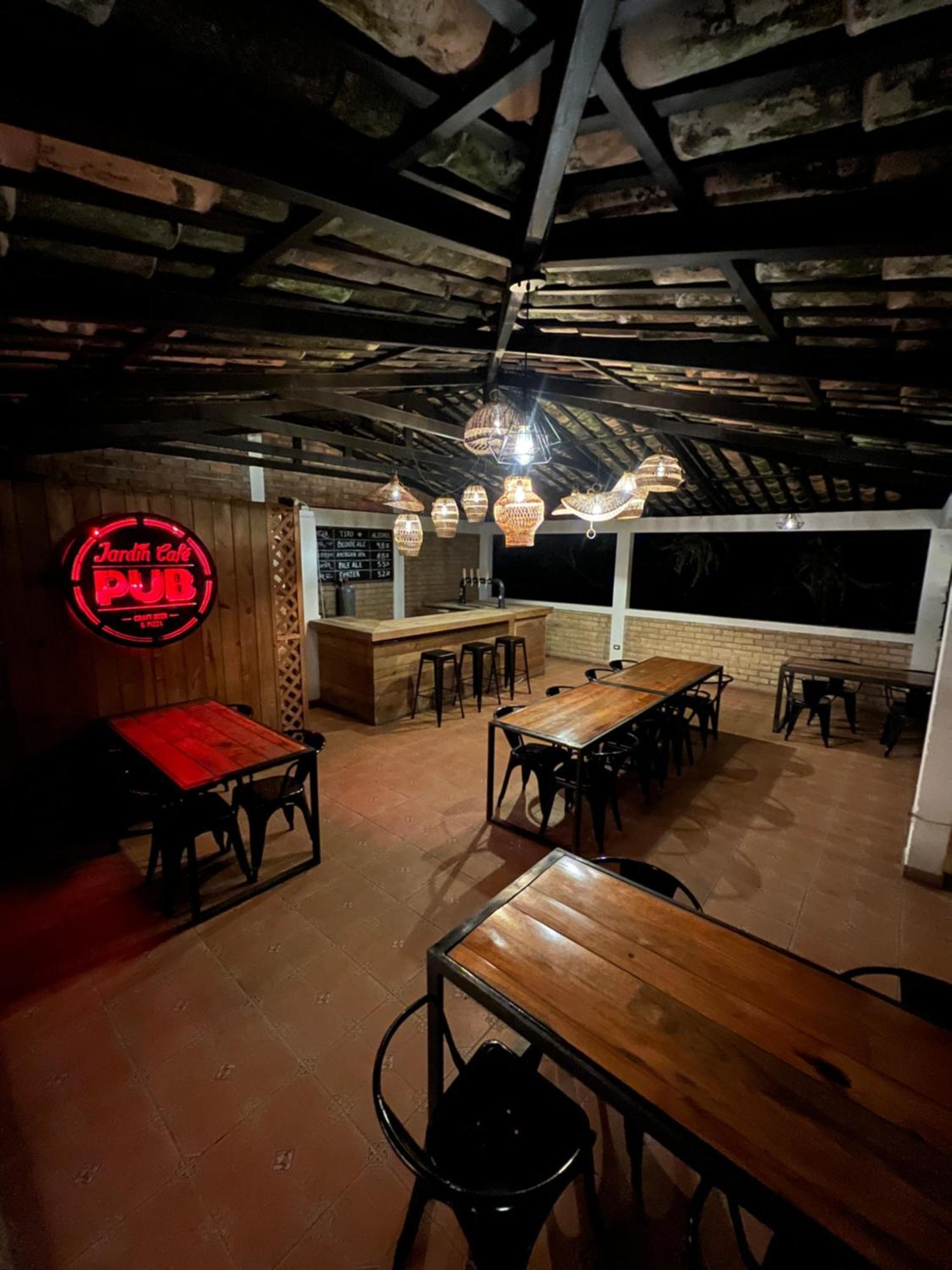 Jardin Cafe Hotel & Restaurant Грасиас Екстериор снимка