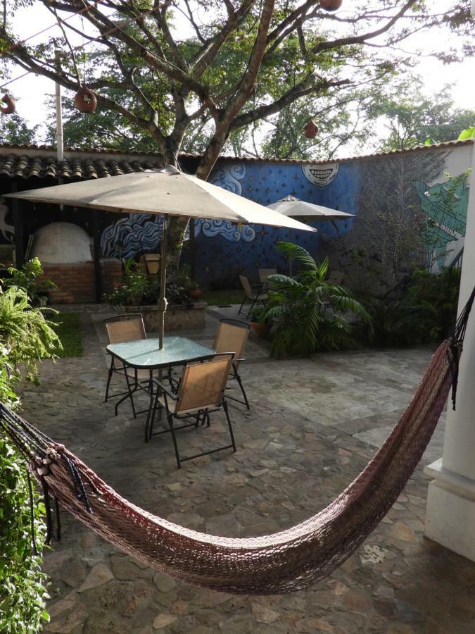 Jardin Cafe Hotel & Restaurant Грасиас Екстериор снимка
